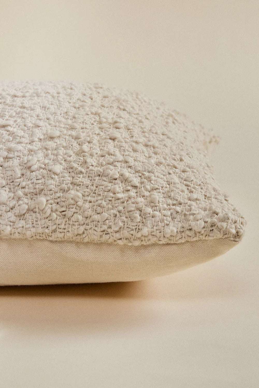 Cojín decorativo Zanero en bouclé (45x45 cm)