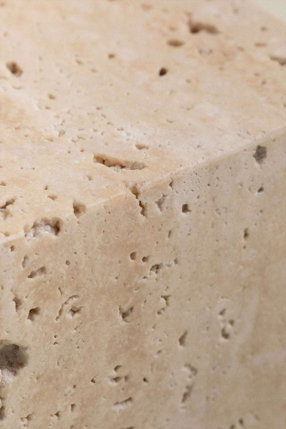 Lámpara de Mesa en Travertino con Bola de Cristal Davise