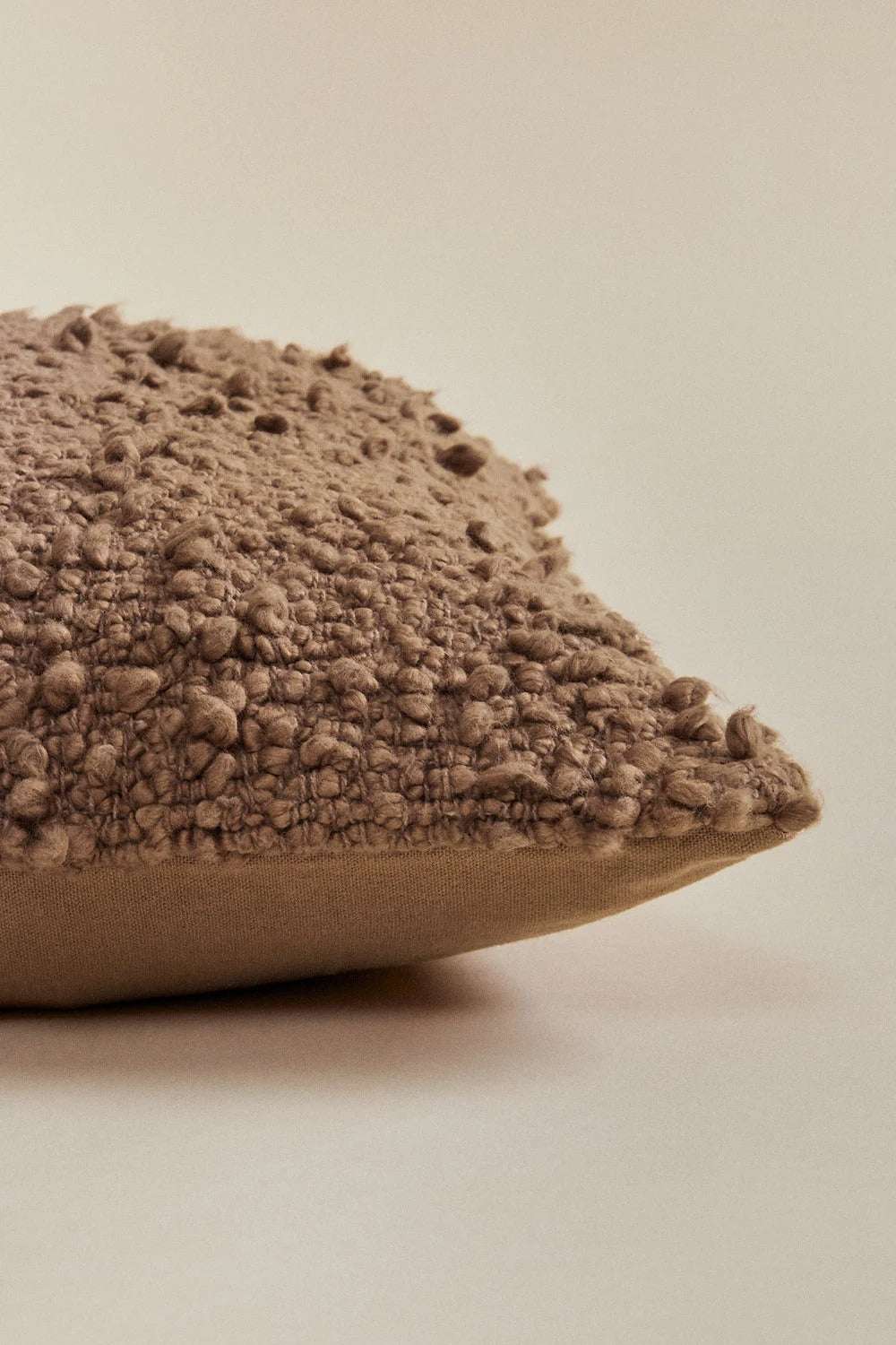 Cojín decorativo Zanero en bouclé (45x45 cm)