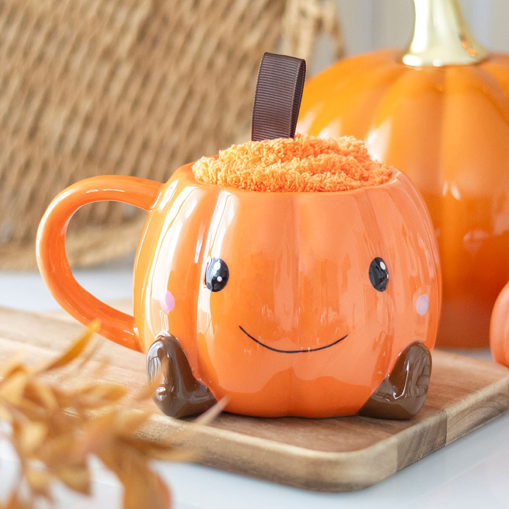 Taza Calabaza Sonriente + Calcetines Naranjas – Set Halloween Cosy