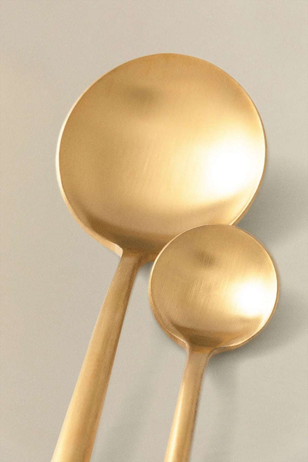 Cubertería Noya Metalizada Mate – 16 piezas