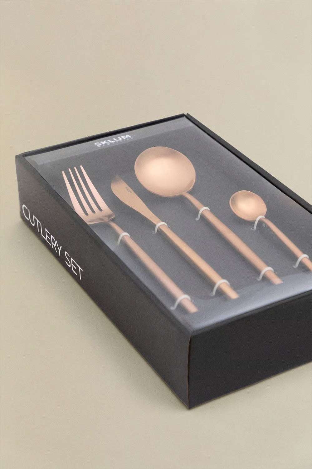 Cubertería Noya Metalizada Mate – 16 piezas (Oro Rosa)