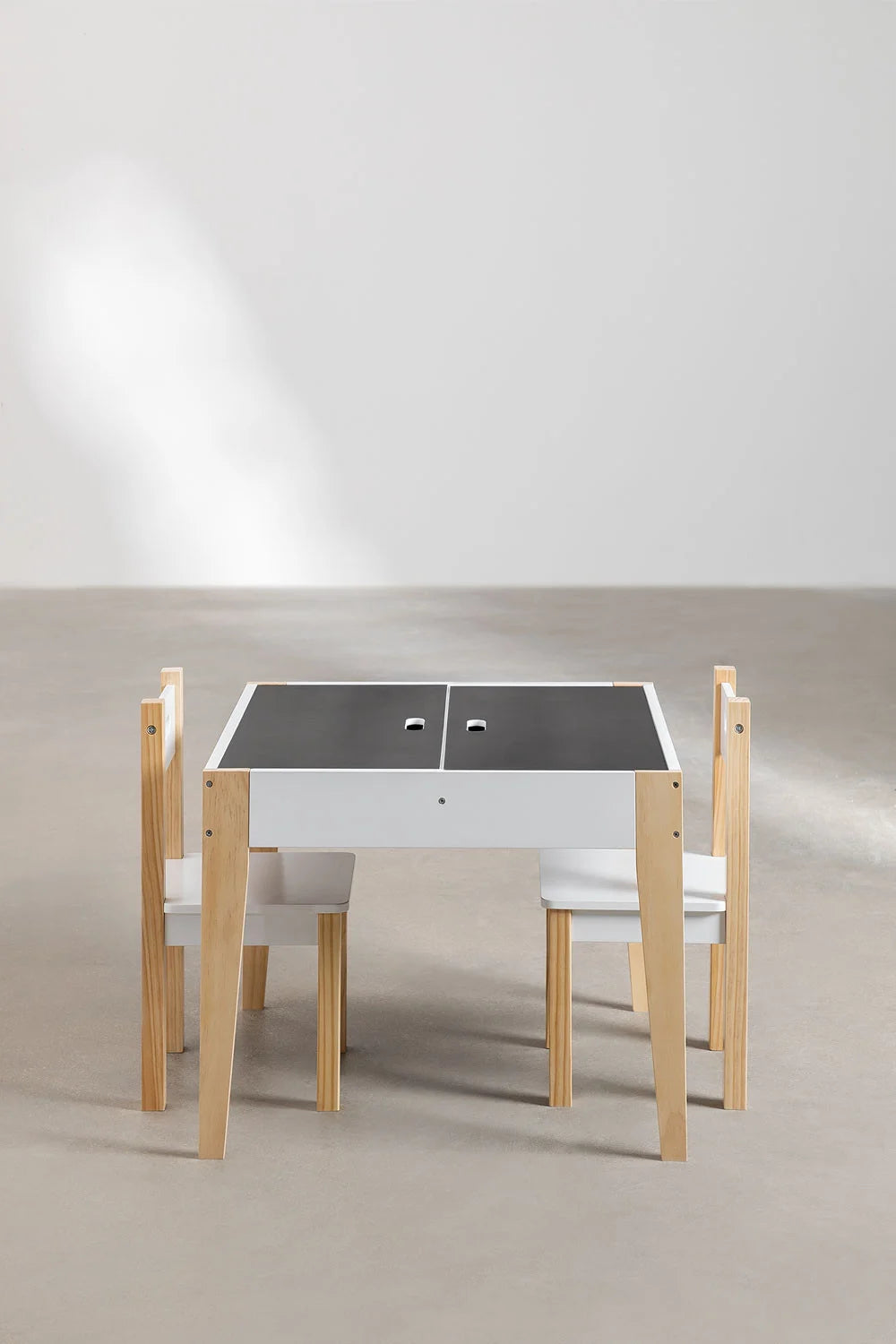 Set de Mesa Pizarra con Almacenaje y 2 Sillas de Madera – Belfy Kids