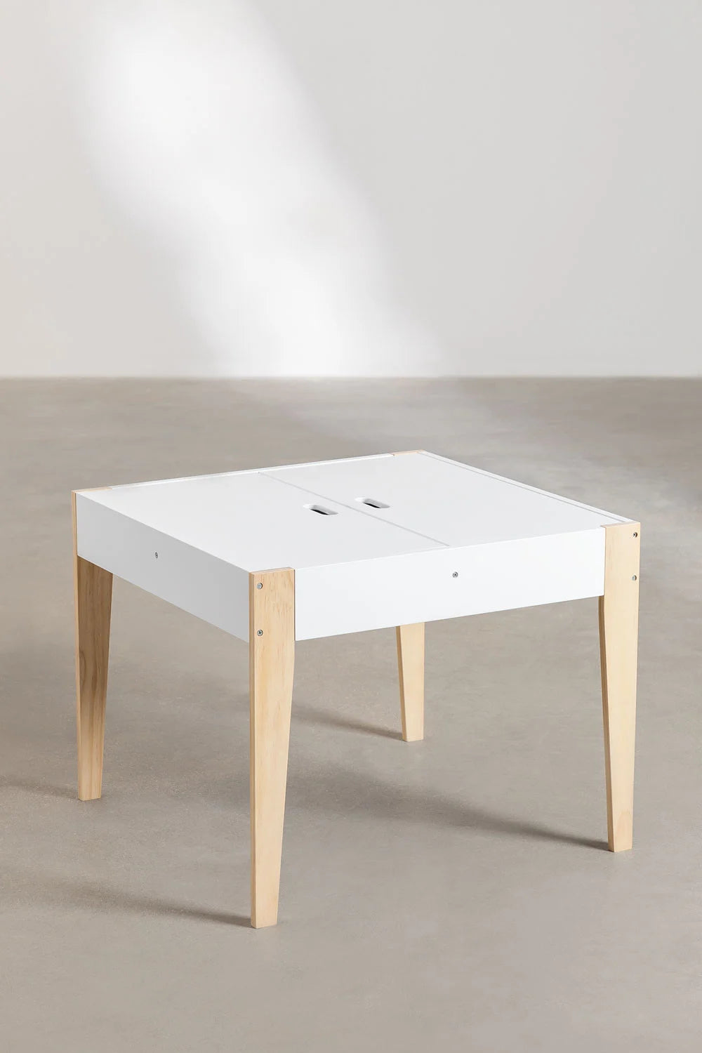 Set de Mesa Pizarra con Almacenaje y 2 Sillas de Madera – Belfy Kids