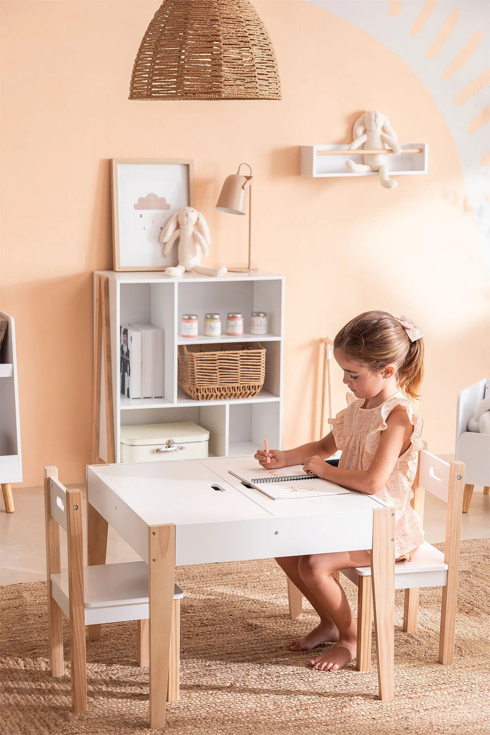 Set de Mesa Pizarra con Almacenaje y 2 Sillas de Madera – Belfy Kids