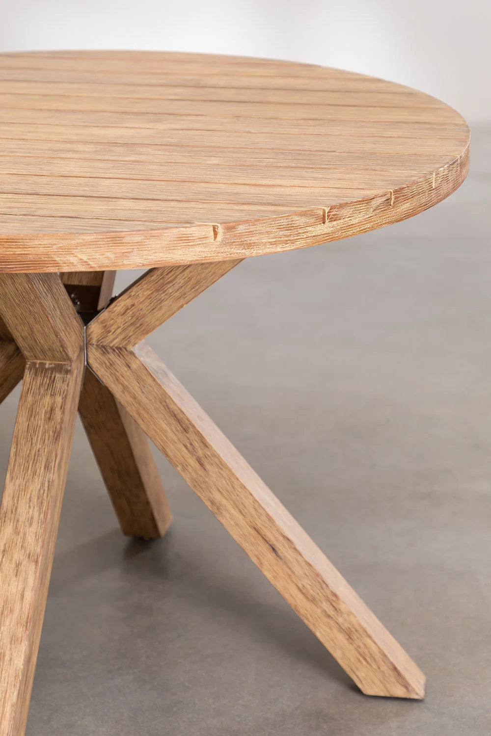 Set Naele | Mesa Redonda de Ø120 cm + 6 Sillas con Reposabrazos en Madera de Eucalipto